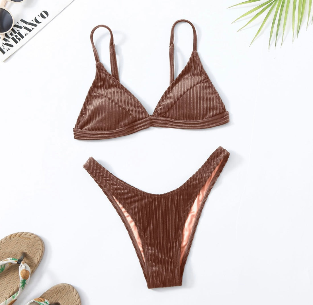#023 CHOCO BIKINI